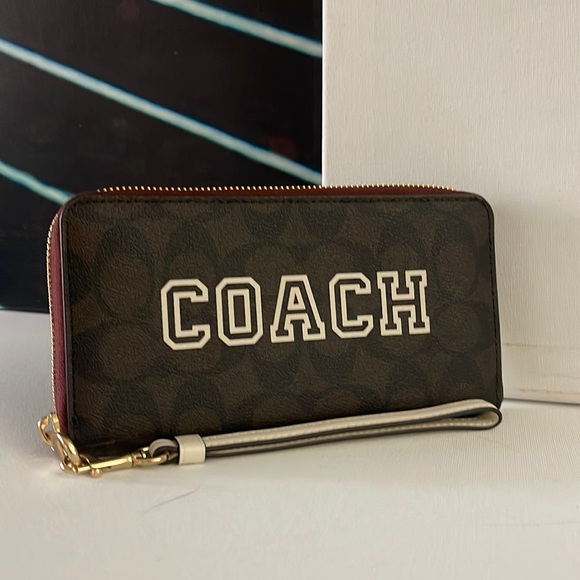 Coach Long Zip Around Wallet In Signature Canvas With Varsity Motif - Picture 6 of 12